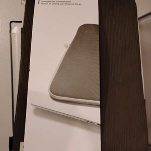 New Laptop Pouch Tablet Sleeve in Gray Ideal For Laptop Up To 16in Screen